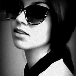 DeborahCordoba's profile picture. criticizing.