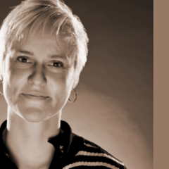 Elena_Moon's profile picture. Designing, building, foraging. Colombian-Italian American.