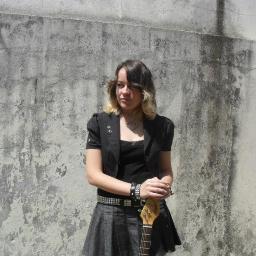 Apenas vivendo
Apenas curtindo
Apenas sonhando