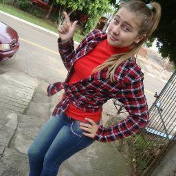 tem magia nesse teu sorriso encantador  s2./ @deboora_w
