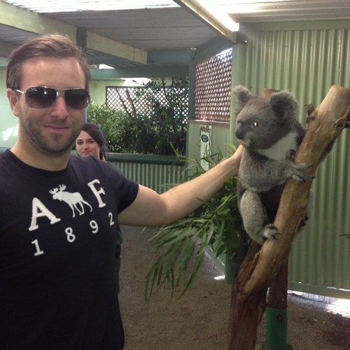 Managing Consultant within the Project Services space. 
Co Founder of #SydneyCasuals