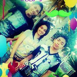 Sigueme & Te Sigo ¡¡ 
 So0y♫  biien Chiido ♫
Cono0ceme¡¡¡¡ :) te caere bien 
♥
♫ {{{(^_^)}}} ♪