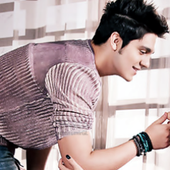 Luan qr saber vou voar,pra lá do alto, poder ver você, te ver sorrir, te ver sonhar e se um anjo encontrar eu vou pedir pra ele te proteger. luan S.12/3/12