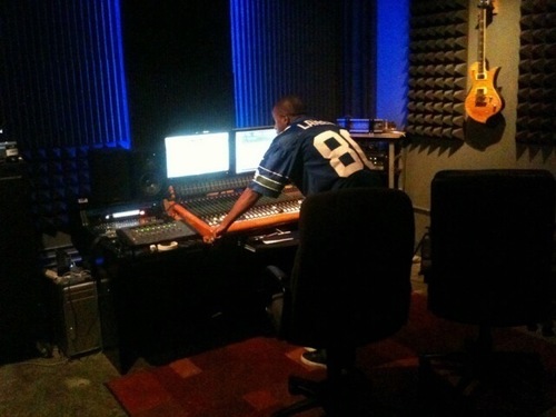 ReignDeeJay's profile picture. Seattle Hip Hop artist,Poet and Manager.