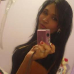 “Adoro quando seus sorrisos são pra mim, quando você chega como quem não quer nada e me olha como se eu fosse única…”!!!