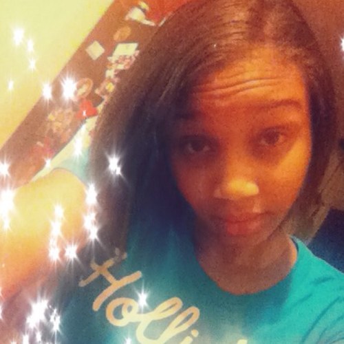 Living life to the fullest...
#TeamLightSkin
