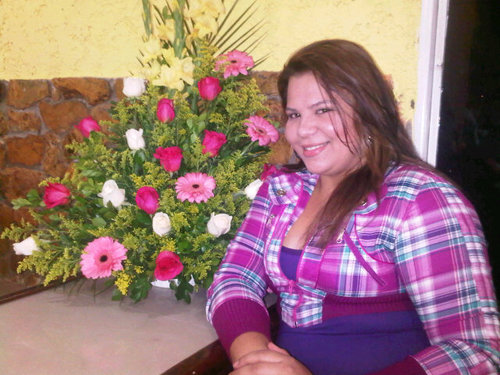 Soy revolucionaria y chavista. Viva el socialismo viva mi presidente nicolas maduro.