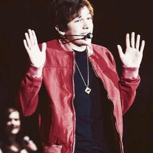 I've been here since ♔ShootUsDown♔ & I don't plan on leaving.(: 0/5 The Crew ♔ #WhatAboutLove - @AustinMahone