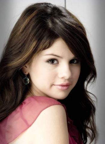 KJFashionModel's profile picture. I like being a woman, even in a man’s world. After all, men can’t wear dresses, but we can wear the pants.