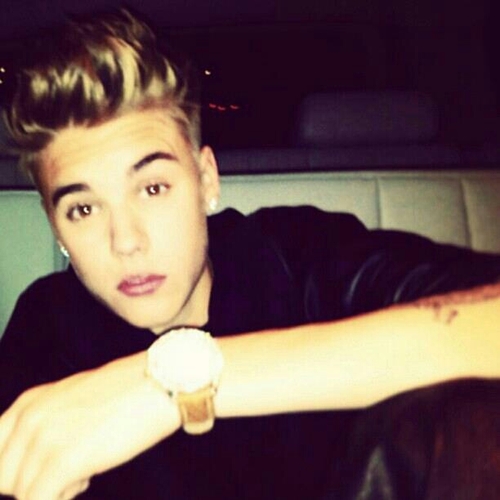 Hey! Directioner, Rusher and Belieber(: names Kimberly I love you all