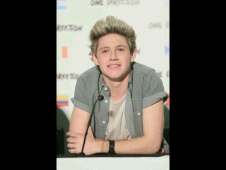 I'm in love with 4 britishs and one irish boy, HAHAHA of course ONE DIRECTION★these 5boys makes my life worth living.