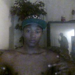 SIDON MS BORN AND RAISED FAMILY.NIGGAS,AND MONEY.       
       KEEP A SHOOTA WIT ME