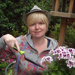 Tips and advice to help make your flowers & garden look 'stagey & proud'. RHS qualified in horticulture & design.