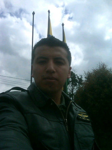 omarjnb's profile picture. Recuerda que eres más valiente de lo que crees, más fuerte de lo que pareces y más inteligente de lo que piensas.