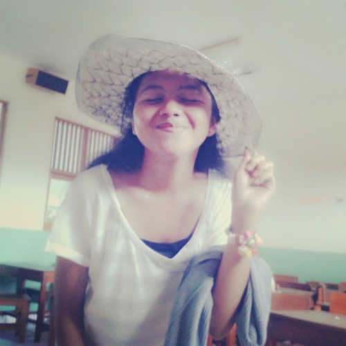 follow @selaaSA ^_^
