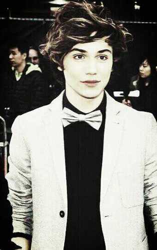 Saved account for @KatieUJWorld
