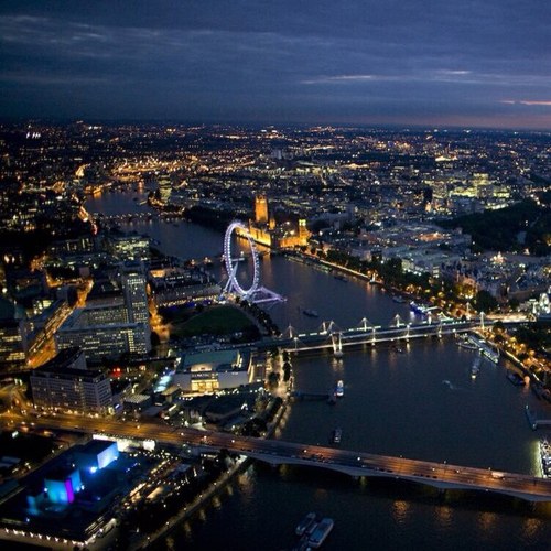 SmileyAgent007's profile picture. Ich Tweete gerne Hirnlose Sprüche/Bilder über die man Lachen kann! Folgt mir und Habt Spaß ! :D (Ps: Screibt mir eure sprüche/witze und ich erwähne euch darin!)