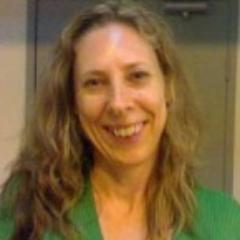 socialmediadazz's profile picture. Born to tweet!