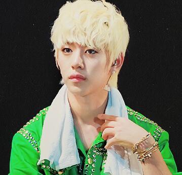ผมแดฮยอน เคะ สุด 'หล่อ' 'หื่น' 'ขี้อาย' 'เกรียน' สุด'น่ารัก'  .เก๊ก. ชิ้ง!~ แหนะ!! ถึงกับอึ้งกับความ ห ล่ อ ของผม -...-+   ::OPAN:: [28/06/12]