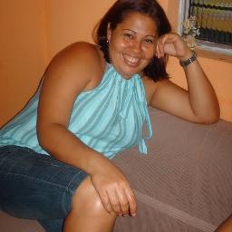 Sonhadora,mas sempre de pé no chão...Acredito no amor,e na felicidade.Meu amor eterno: Jullyet & Jullya!