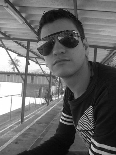 Estudiante Economía-ULA. pin:27F90804