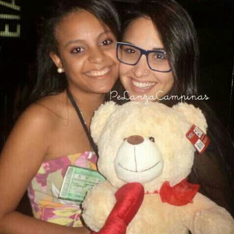 A distancia me impede de te ver, mas não me impede de te amar ♥  Since: 20.10.12 Seguida e oficializada dia 26.10.12 . (14.11.12) ♥ Gi .