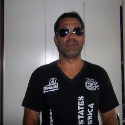 Sou cara normal que gosta de coisas simples ,gosto do meu trabalho e fazer amigos que é importante!!!