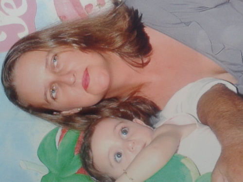 sou mae do @ChayLeaoJP .. sou fã do padre Reginaldo.. ele nos traz paz no nosso lar.. que Deus proteja todos voces...