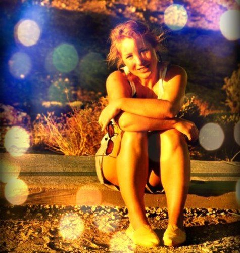 Why fit in when you were born to stand out?” I'm a big supporter of an #independentScotland & #KristenStewart! South Cali