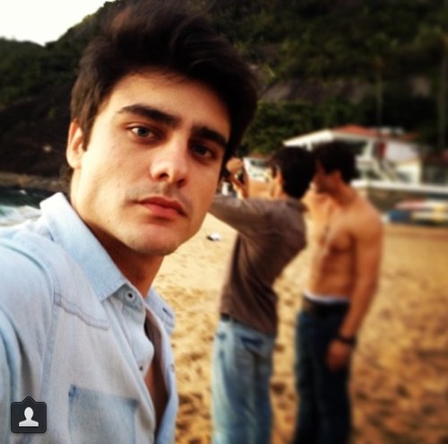 me disseram pra te esquecer,mas como eu vou conseguir esquecer aquele que me faz sorrir e seguir em frente todos os dias ❤ @guilhermeleicam