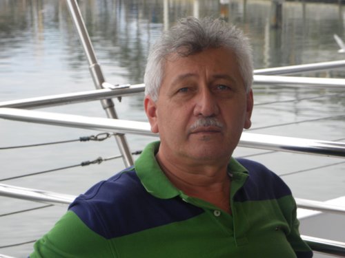 edgarfloresch's profile picture. 