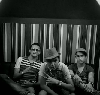 FBLFLOW's profile picture. Cantautores urbanos EXP: 3años(leo jefry y fray ) la fabela colombia #quiero deeso #megustas #vamosabailar. Contac manager-320 424 78 60 - (villavicencio meta )