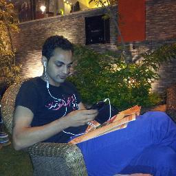 Mesh Ba7eb Atkalm 3an Nafsy :D