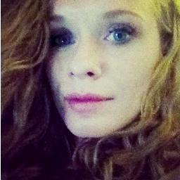 Film Producer / Screenwriter
„Shoot for the moon. Even if you miss, you'll land among the stars.“