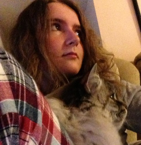 Profesora de Lenguas Clásicas. Humanista y filóloga. Metalera de corazón ^_^ Amante de los libros y de Egipto. ¡Hala Madrid! Miau miau.