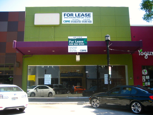 Located near the corner of N. San Fernando Road and E. Palm Avenue in Downtown Burbank, this space has up to 8,725 square feet of leasable retail space.