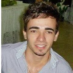 18 anos, Contador, Dancer, Jogador de handebol. Amor da @BiaGaloro sz