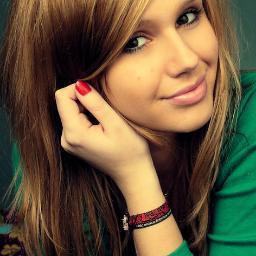 Hi ,My name is Amanda, Love music, friends , travel, boys :D and sport , trying to be healthy :$ Carpe diem (: