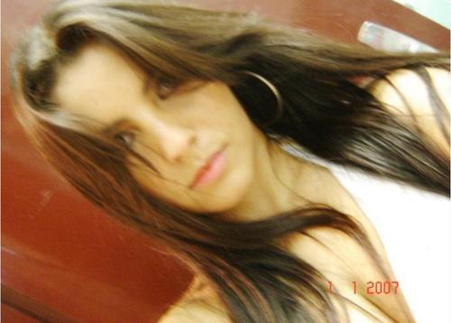 fashionwidanna's profile picture. hmmm...i make designz i make statements wid tht ....usually enough boring so tht i can change it in months....;-)