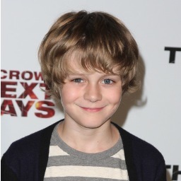 Twitter Oficial de Fans de Ty Simpkins y Dakota Goyo @DakotaGoyo and @TYSIMPKINSactor are my inspiration