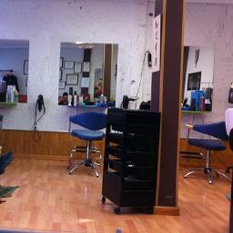 Peluqueria fundada en el 2001 en Valladolid , situada a 10 minutos de el centro , nuevas tendencias en moda basadas en Tony & Guy