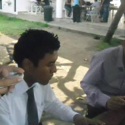 Xq hacer kso solo a tus simples caprichitos si no eres nada en mi vida