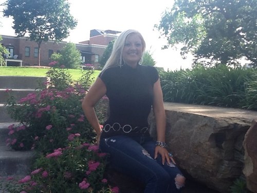 heilanewman's profile picture. The Devotional DIVA