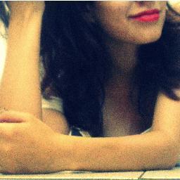 CassiaSMoura's profile picture. 