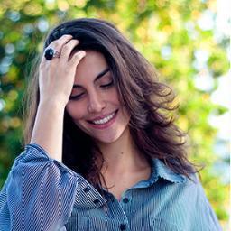 EU CANTO PORQUE O INSTANTE EXISTE E A MINHA VIDA ESTÁ COMPLETA.
NÃO SOU ALEGRE NEM TRISTE; SOU POETA.
CECÍLIA MEIRELES
http://t.co/IMtmj7m5HU