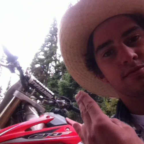 csauky's profile picture. 