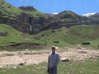 ahmetb8's profile picture. 