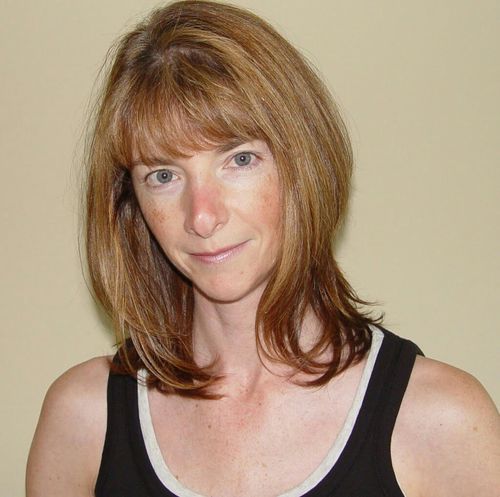 Rower and writer. Oh yeah, I knit too. Working in an office while dreaming of perfect water.