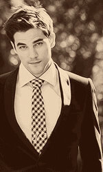 Ex- Slytherin. Sexo, Rock n roll, Drogas y Alcohol. Egocentrico, arrogante, guapo y testarudo. ¿Me quieres? Ven por mi.