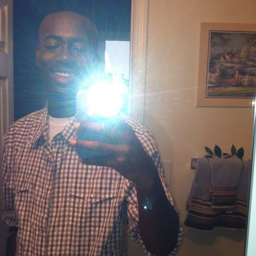 I sing i make money now follow me!!